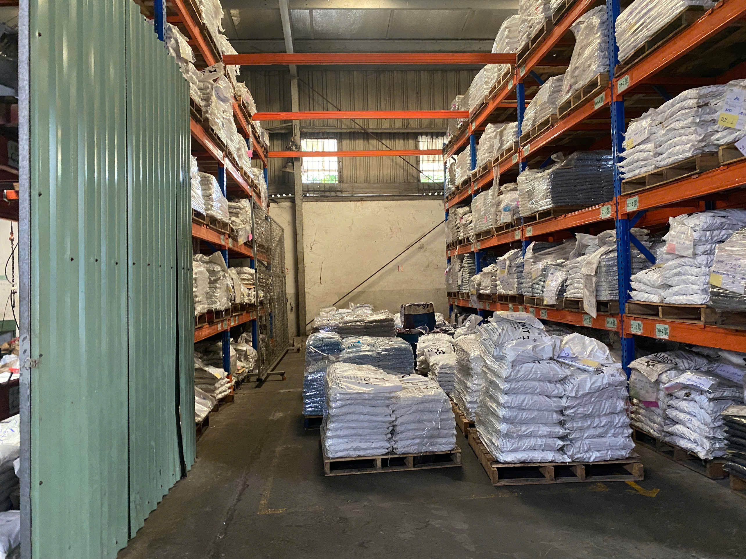 Warehouse 2.jpg